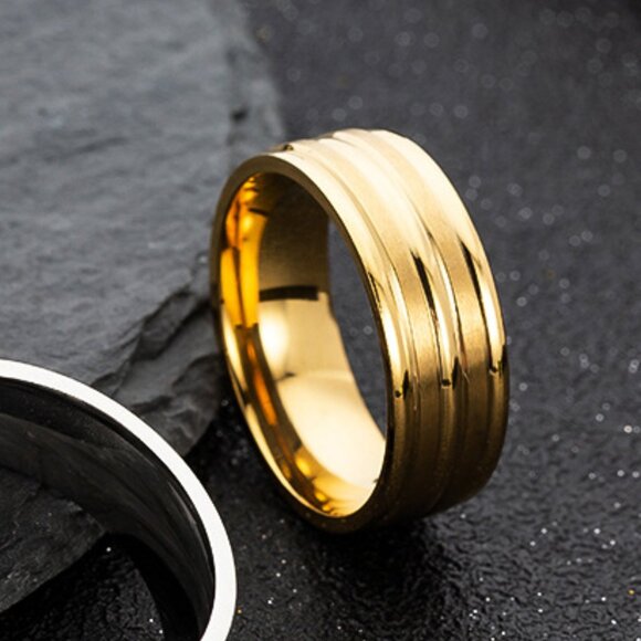 3$35 New Men's Gold Tone Grooved Band Ring Stainless Steel Wedding Fashion Ring - Picture 4 of 5